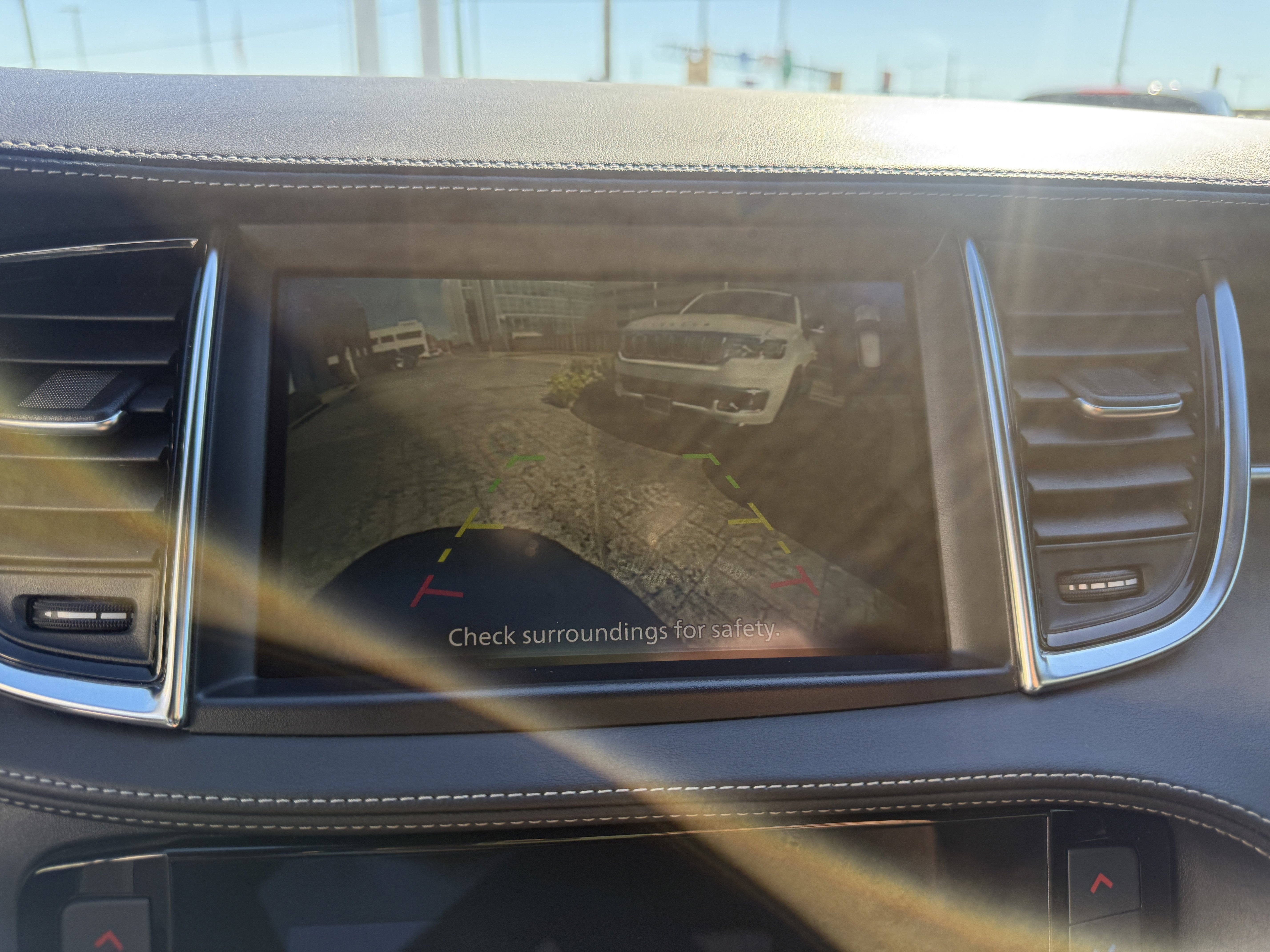 Certified 2023 INFINITI QX55 Luxe w/ Cargo Package image 23