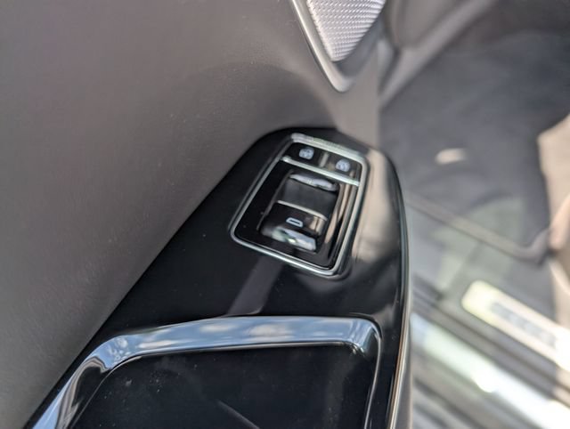 Used 2026 Cadillac Escalade Platinum Luxury w/ LPO, Floor Liner Package AWD/4WD image 11