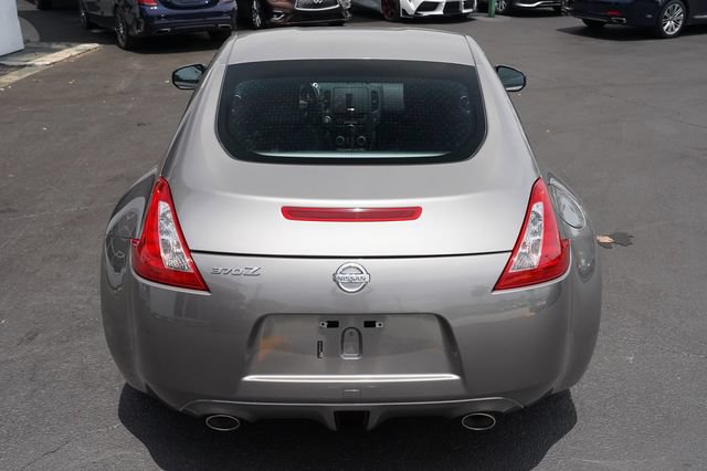 Used 2009 Nissan 370Z Coupe RWD image 11