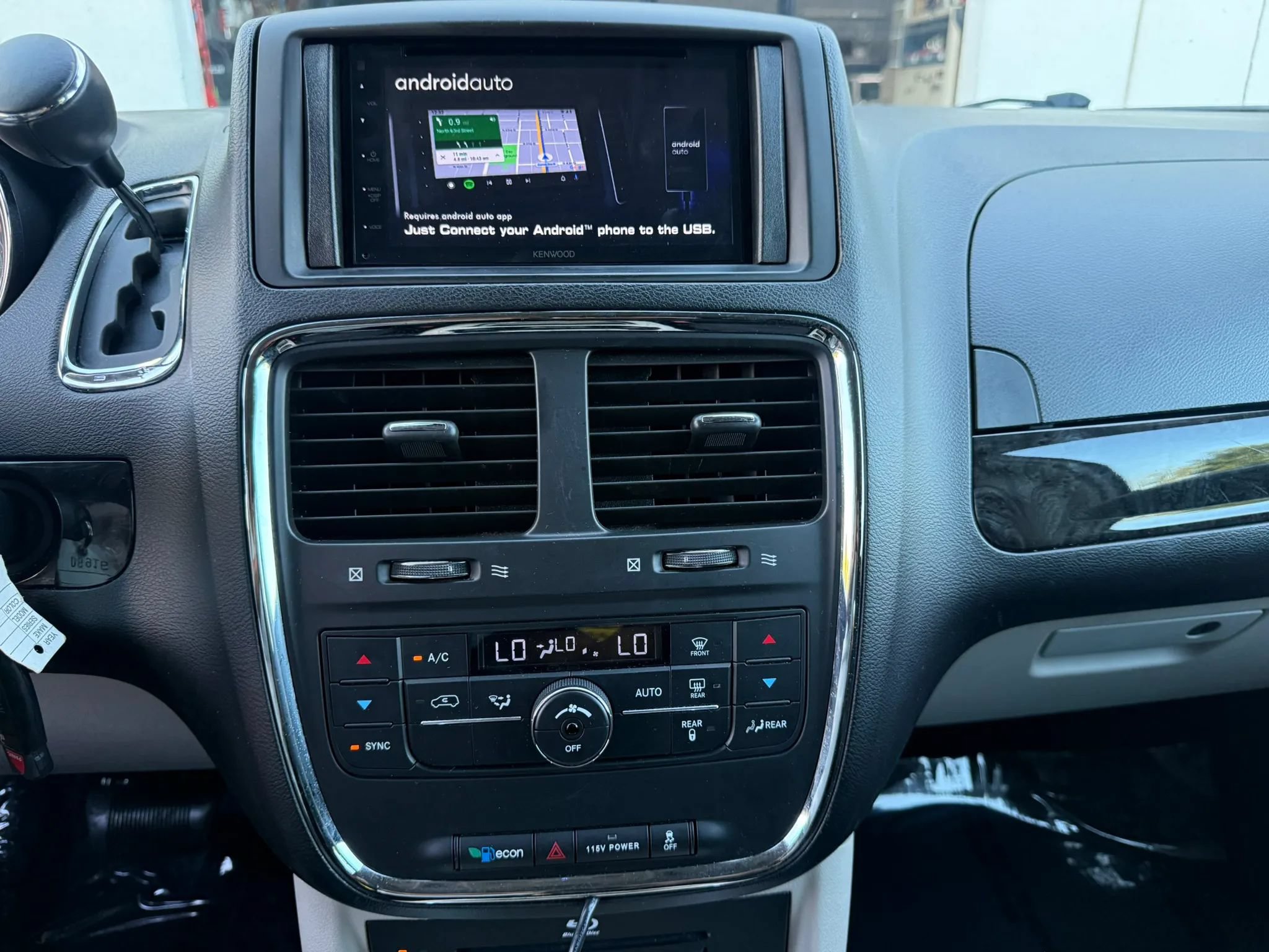 Used 2013 Dodge Grand Caravan Crew w/ Safety Sphere Group FWD image 36