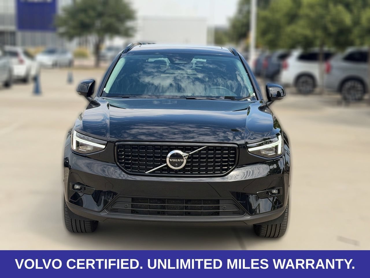 Certified 2026 Volvo XC40 B5 Plus AWD/4WD image 4