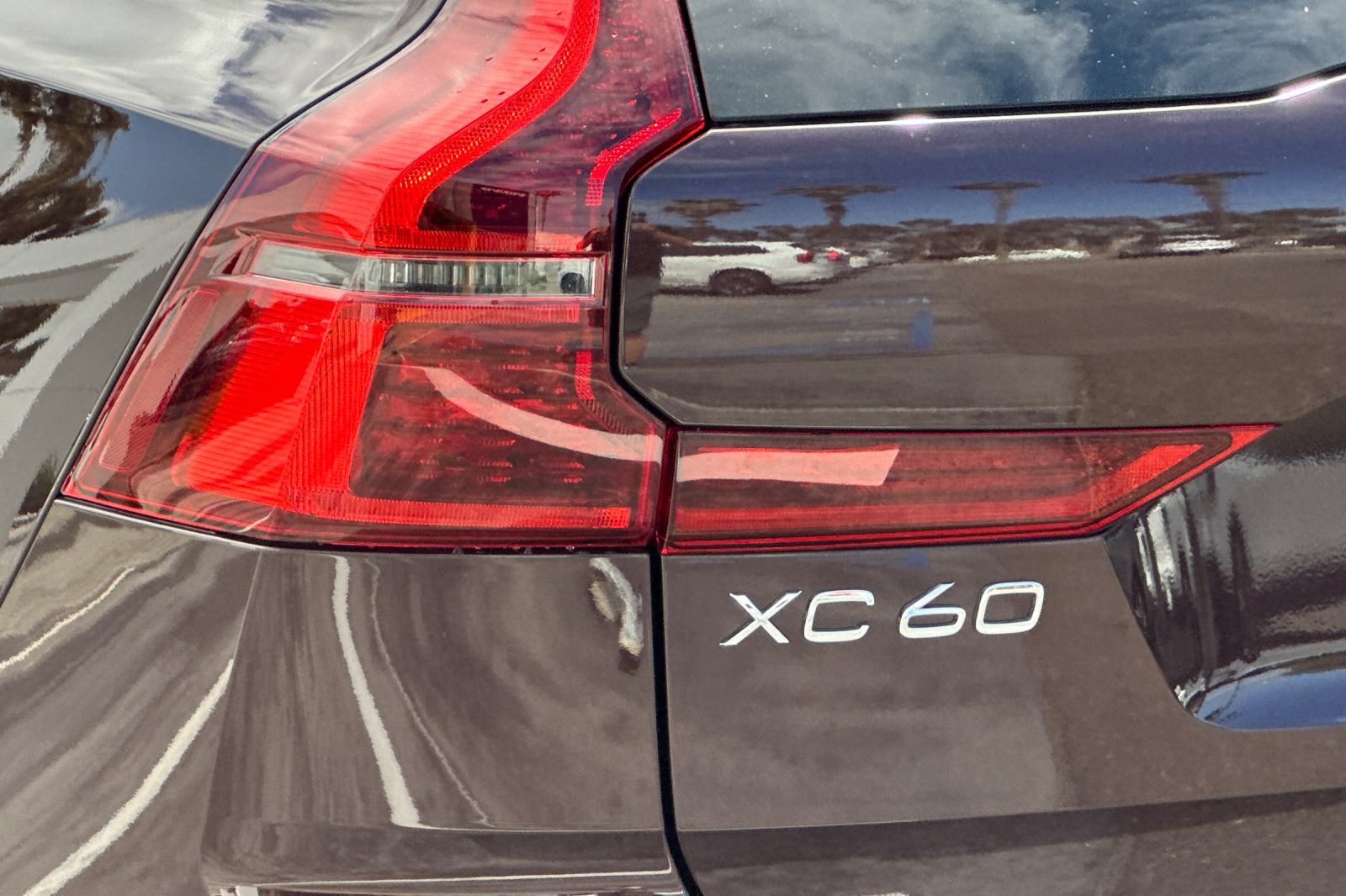 New 2026 Volvo XC60 B5 Plus w/ Protection Package AWD/4WD image 23