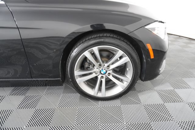 Used 2018 BMW 330i Sedan RWD image 15
