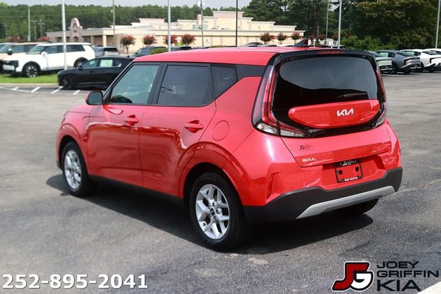 Certified 2024 Kia Soul LX w/ Option Group 015 FWD image 5