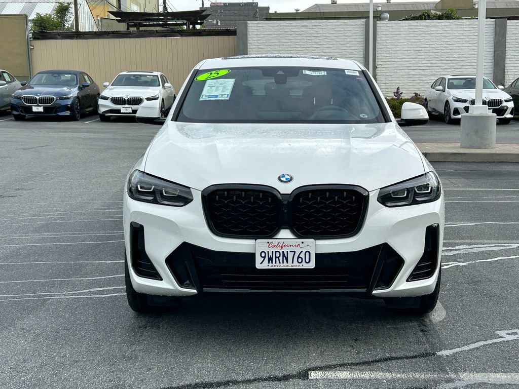 Used 2025 BMW X4 xDrive30i w/ M Sport Package AWD/4WD image 8