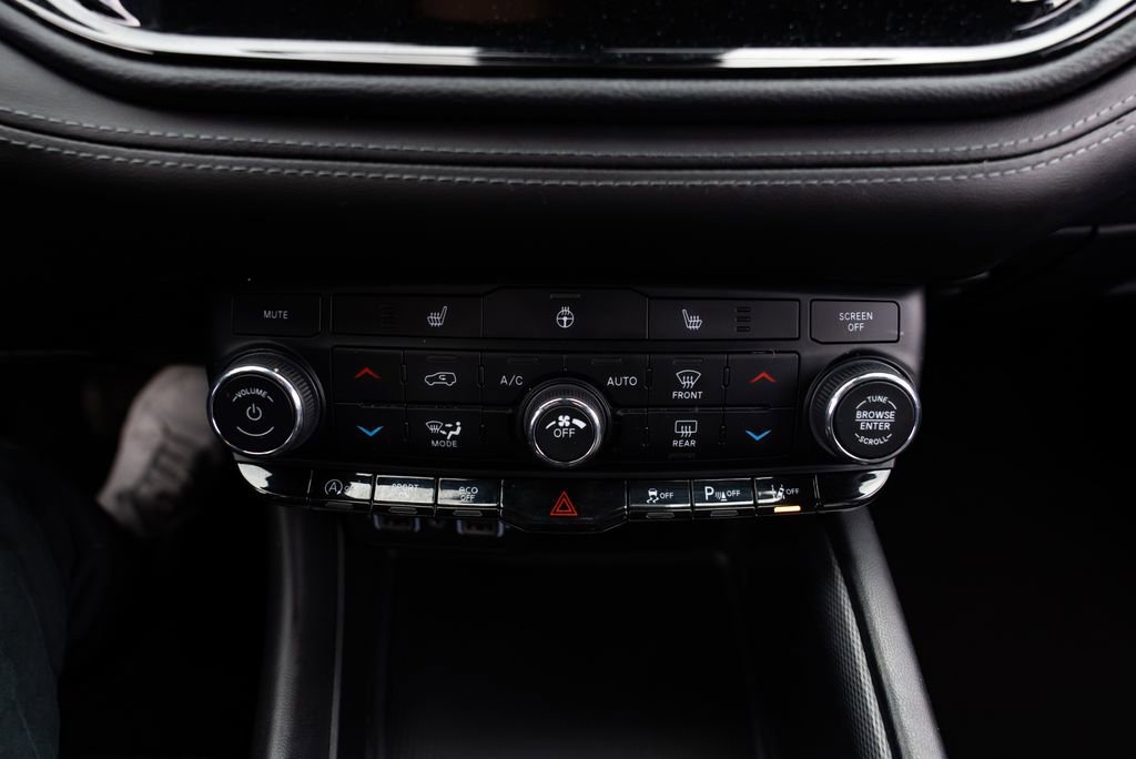 Used 2022 Dodge Durango GT AWD/4WD image 15