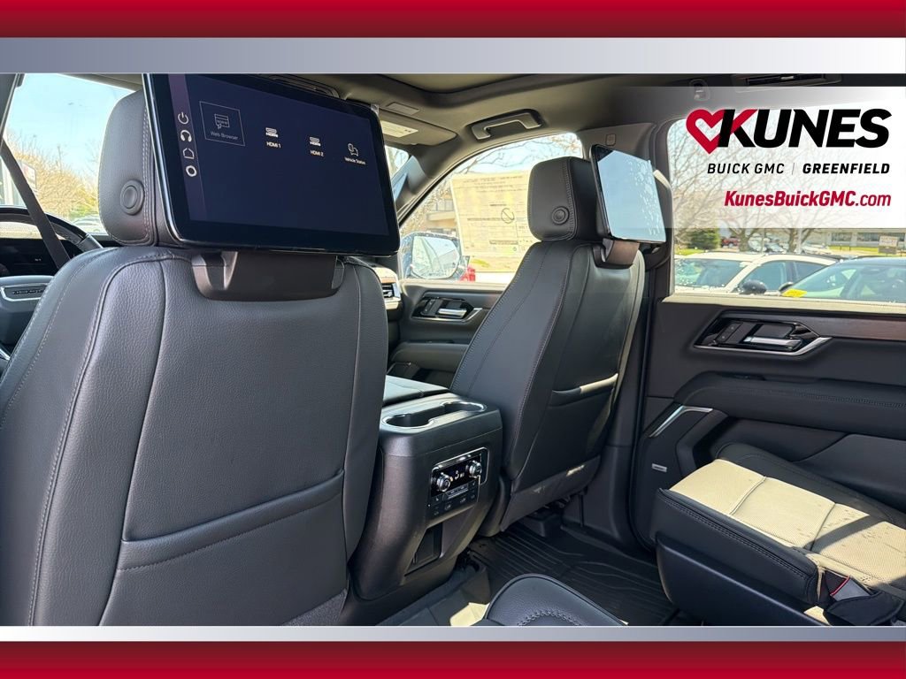 New 2026 GMC Yukon XL Denali w/ Denali Reserve Package image 41