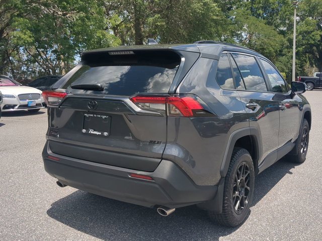 Used 2024 Toyota RAV4 XLE w/ Convenience Package image 4