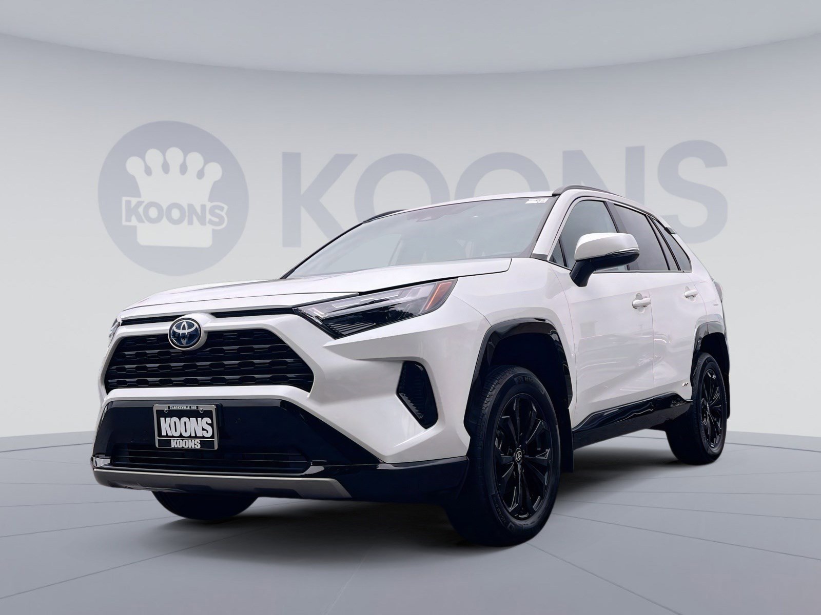 Used 2024 Toyota RAV4 SE