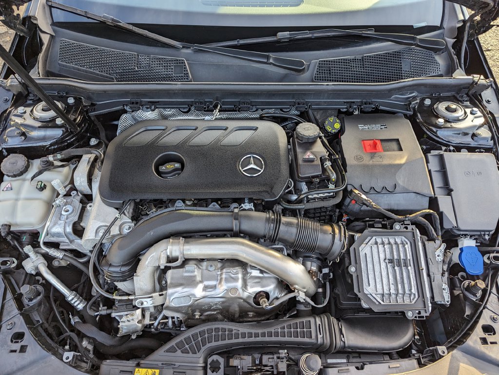 Used 2025 Mercedes-Benz CLA 250 4MATIC image 43