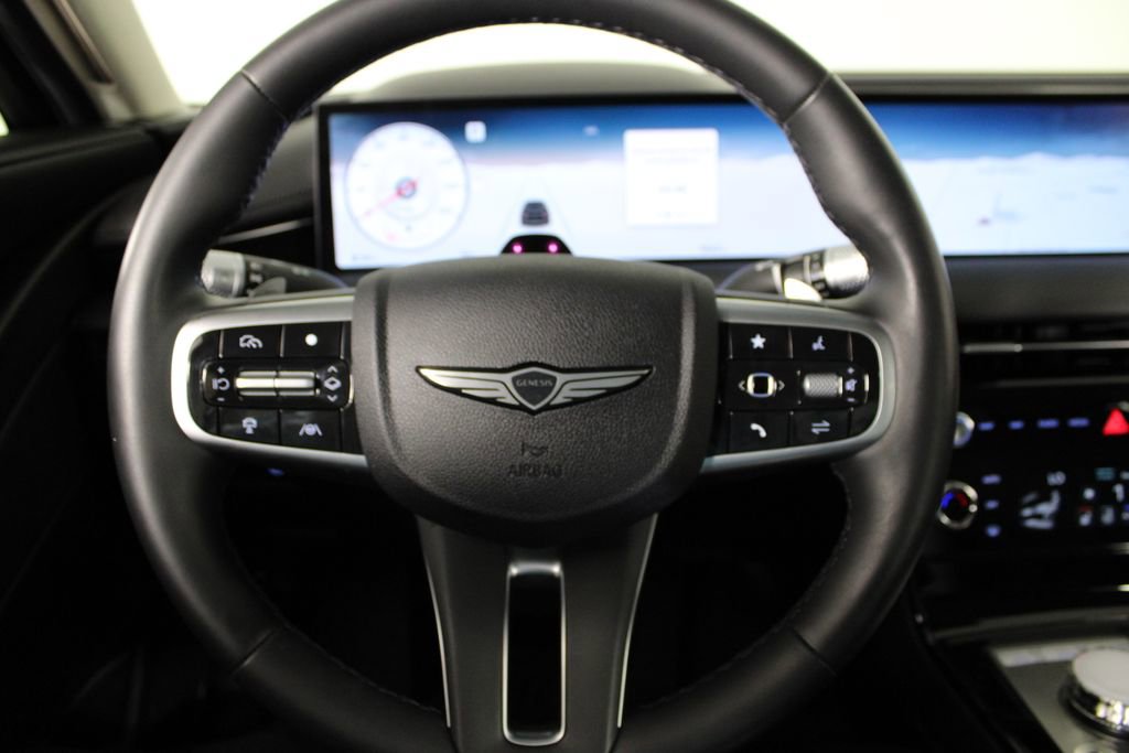 Used 2025 Genesis G80 2.5T image 7