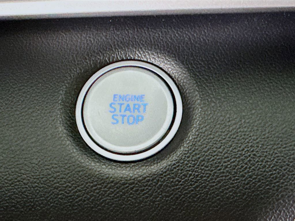 Used 2023 Hyundai Elantra SEL FWD image 34