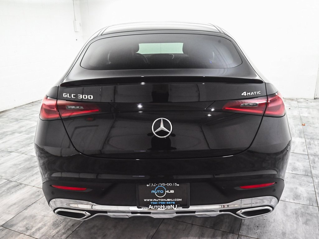 Used 2025 Mercedes-Benz GLC 300 4MATIC image 5