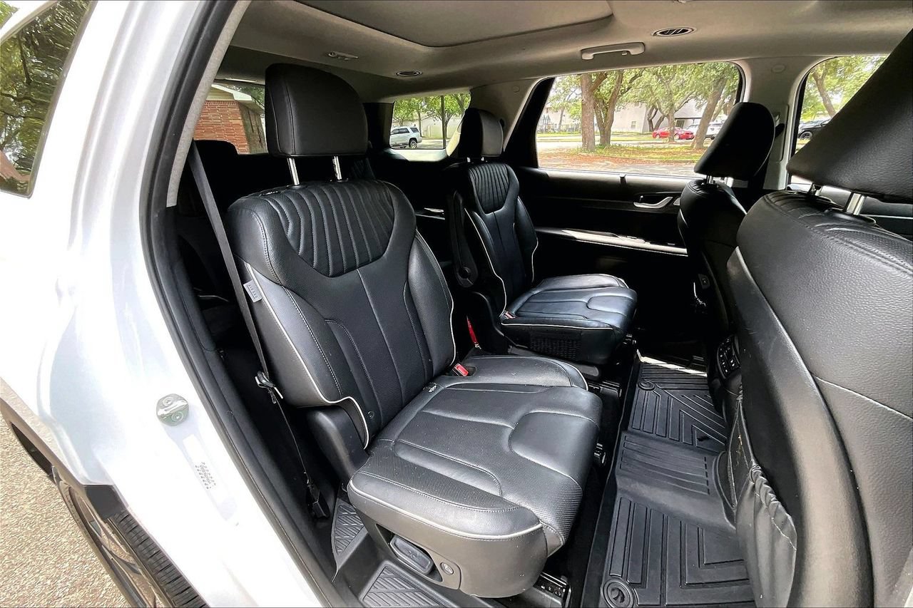 Used 2024 Hyundai Palisade Limited FWD image 21