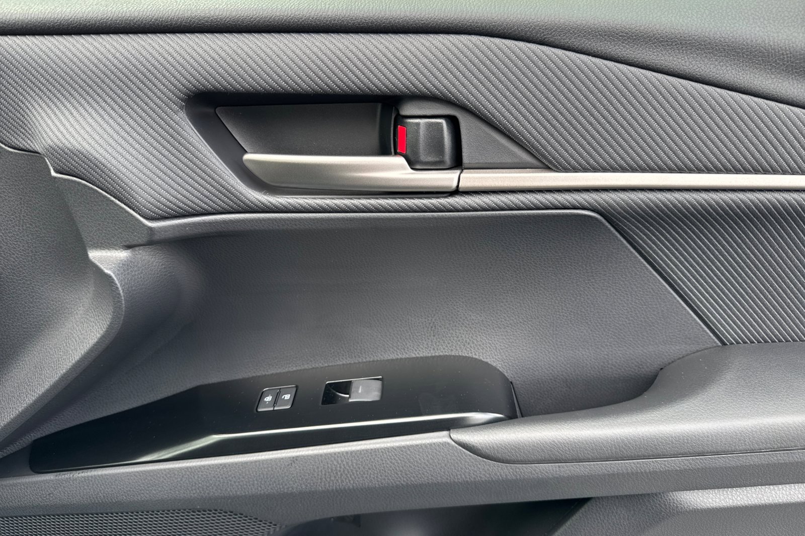 New 2026 Toyota Camry SE image 18