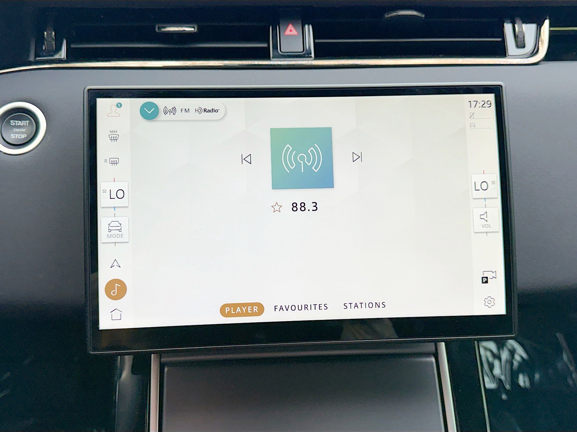 Used 2026 Land Rover Range Rover Evoque S image 30