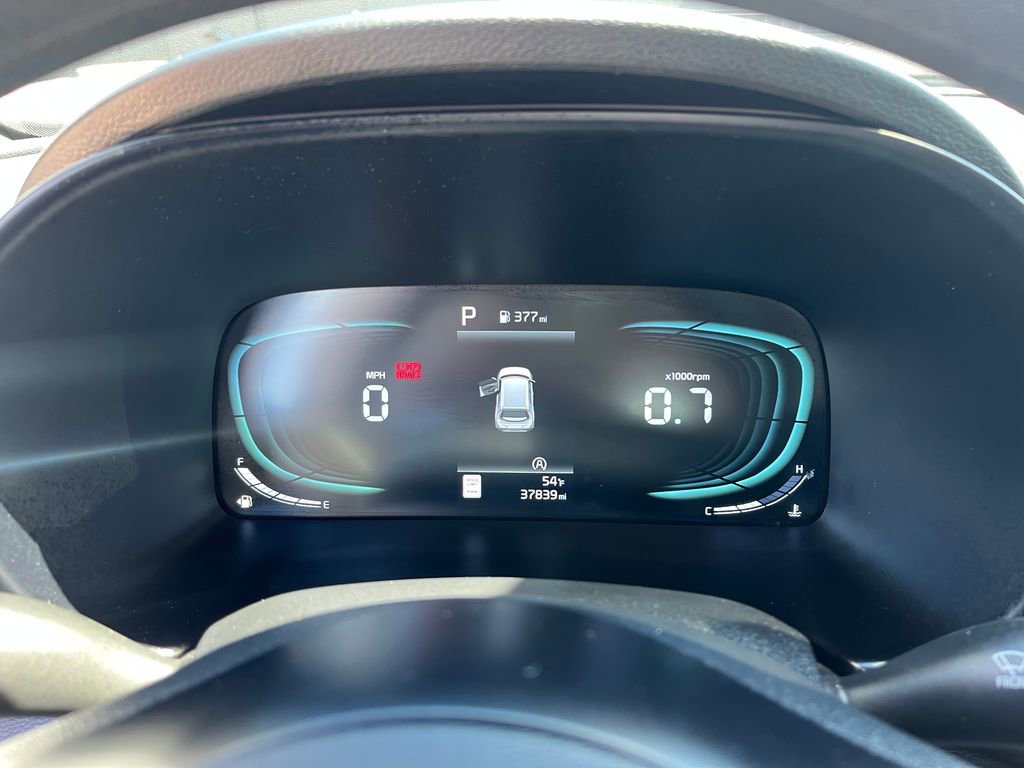 Used 2025 Kia Soul LX w/ LX Technology Package FWD image 30