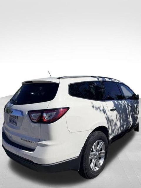 Used 2014 Chevrolet Traverse LT FWD image 2