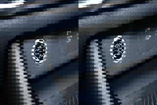 Used 2023 Nissan Rogue S image 16