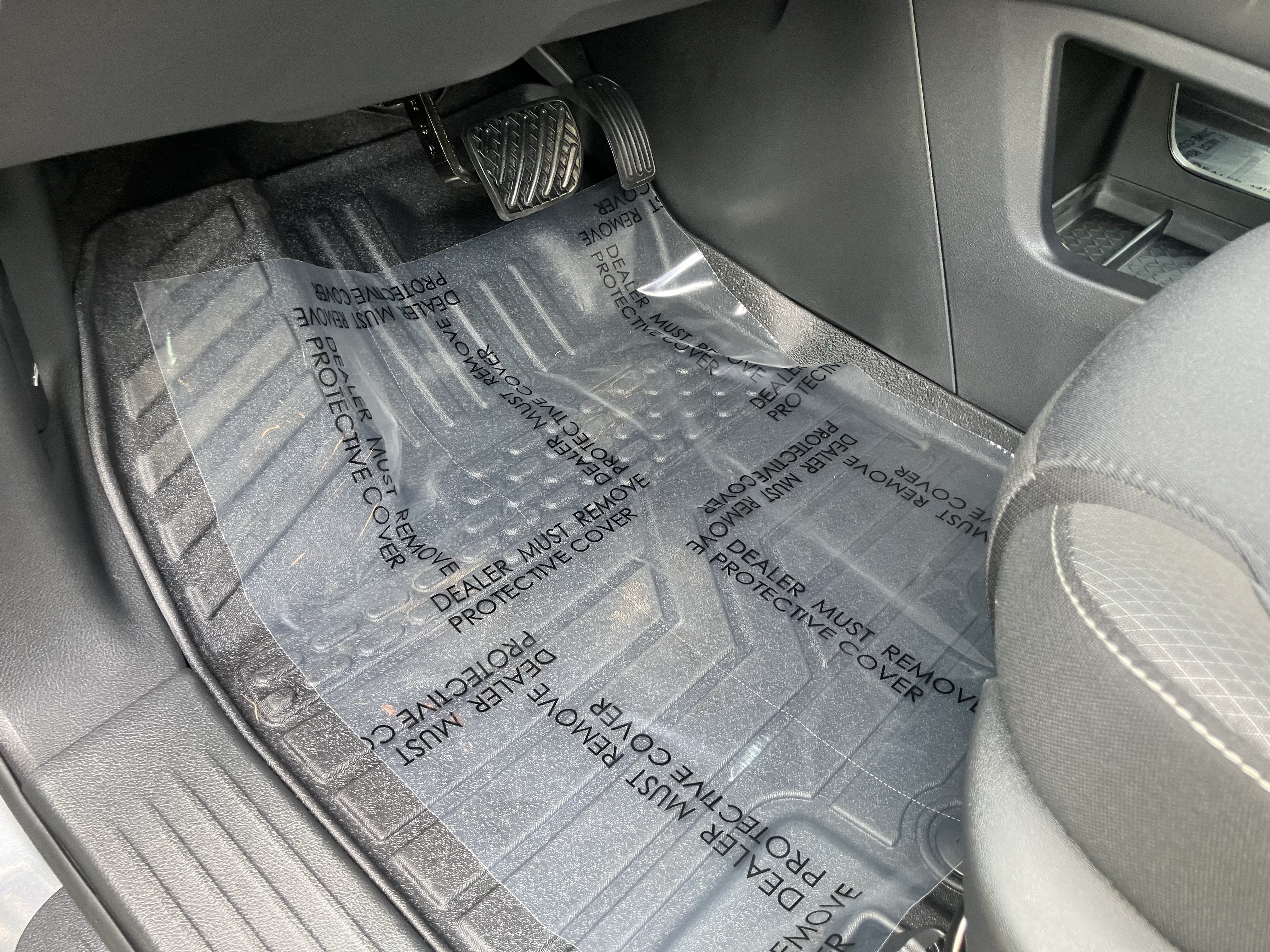 Used 2025 Nissan Pathfinder S FWD image 18