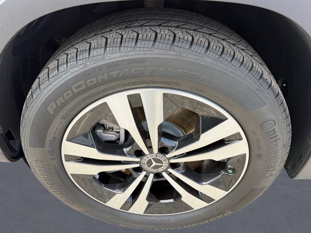 Certified 2025 Mercedes-Benz GLB 250 4MATIC image 8