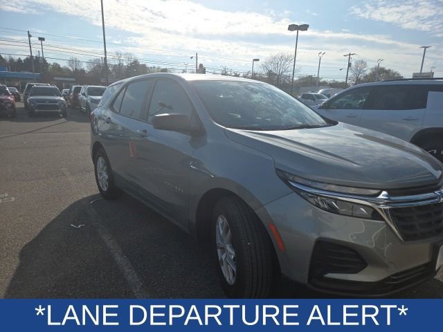 Used 2024 Chevrolet Equinox LS w/ LS Convenience Package image 6