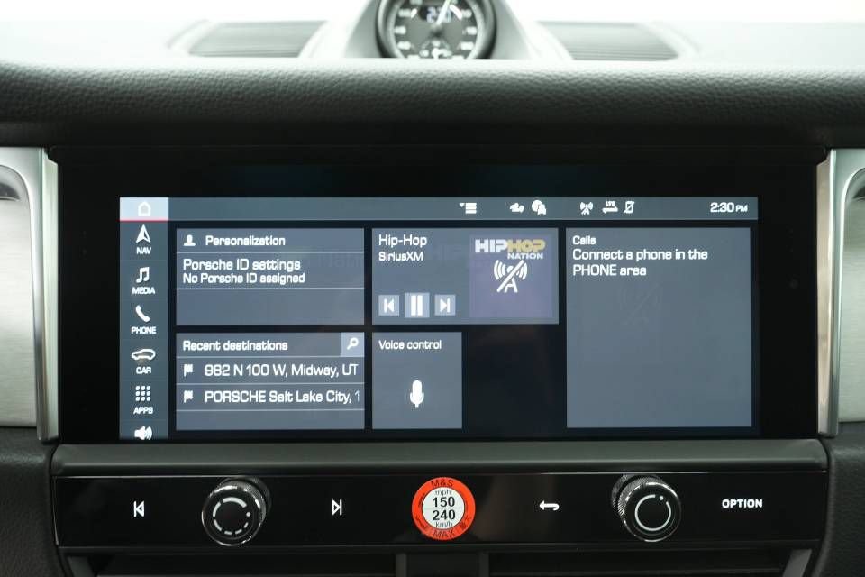 Certified 2026 Porsche Macan AWD/4WD image 17