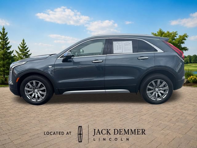 Used 2020 Cadillac XT4 Premium Luxury w/ Cold Weather Package FWD image 3