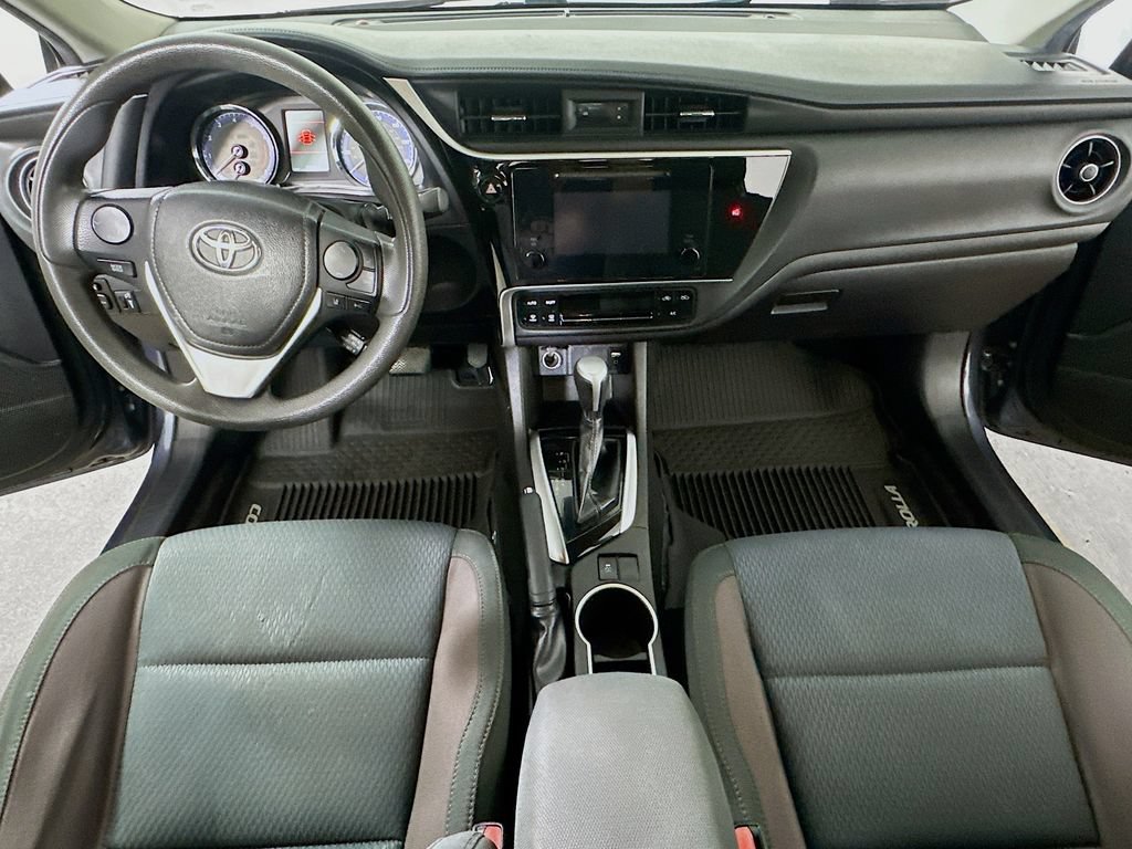Used 2019 Toyota Corolla LE FWD image 16