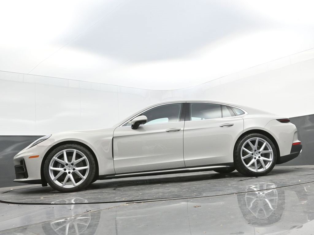 New 2025 Porsche Panamera image 33