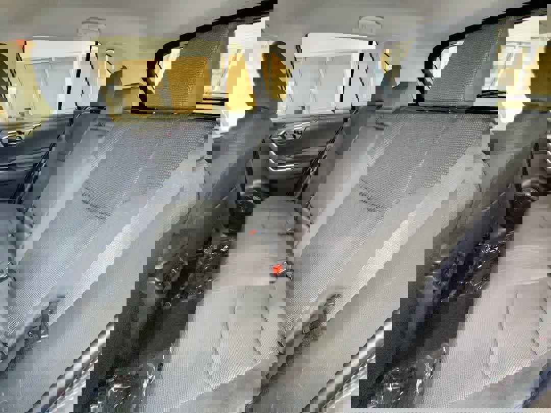 Used 2025 Toyota RAV4 LE image 19