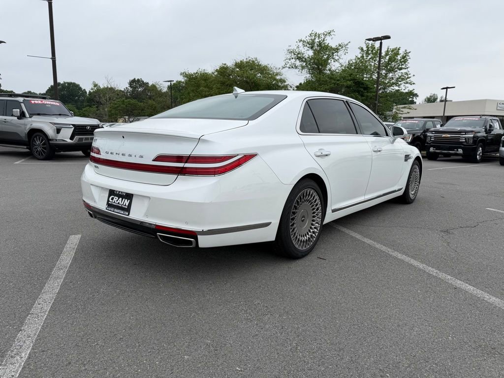 Used 2021 Genesis G90 3.3T Premium RWD image 8
