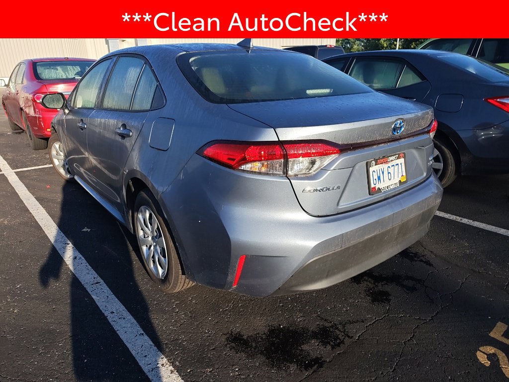 Used 2025 Toyota Corolla LE FWD image 4