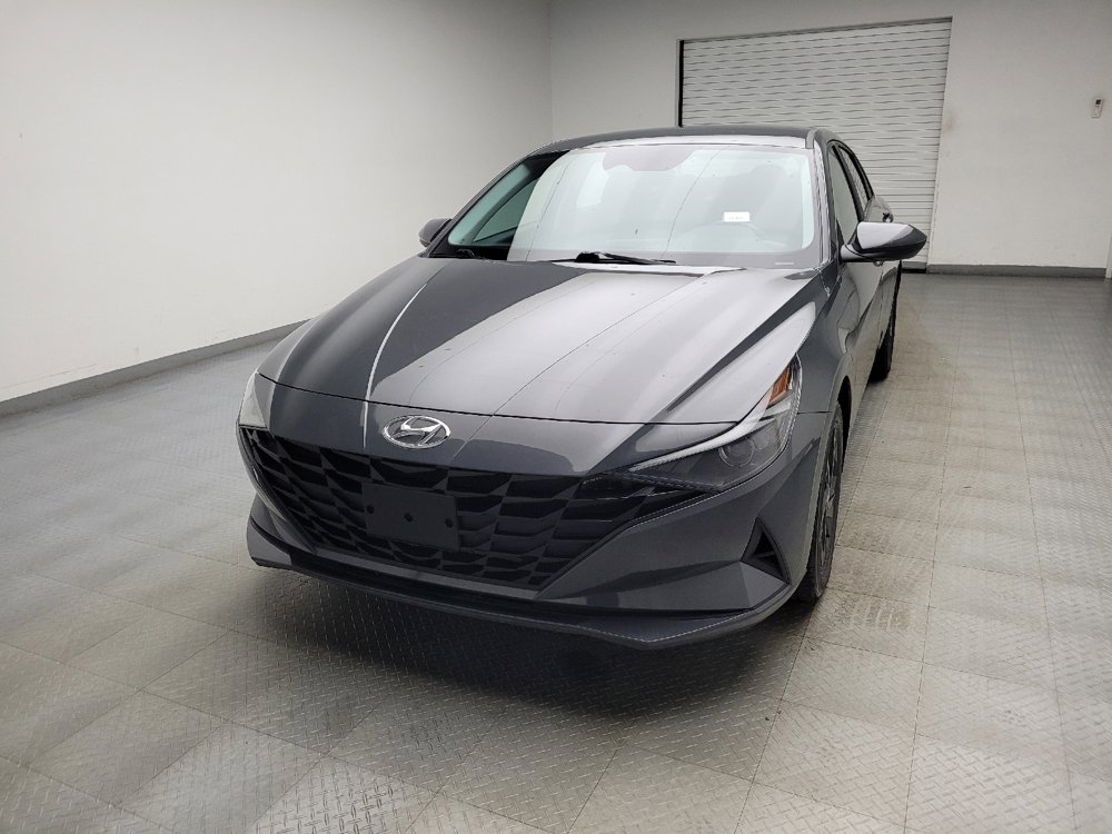 Used 2023 Hyundai Elantra SEL w/ Preferred Accessory Package FWD image 15