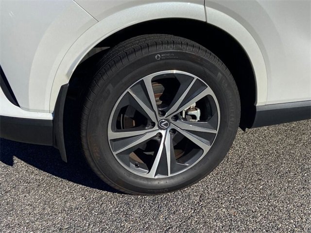 Used 2024 Lexus RX 350 Premium image 11
