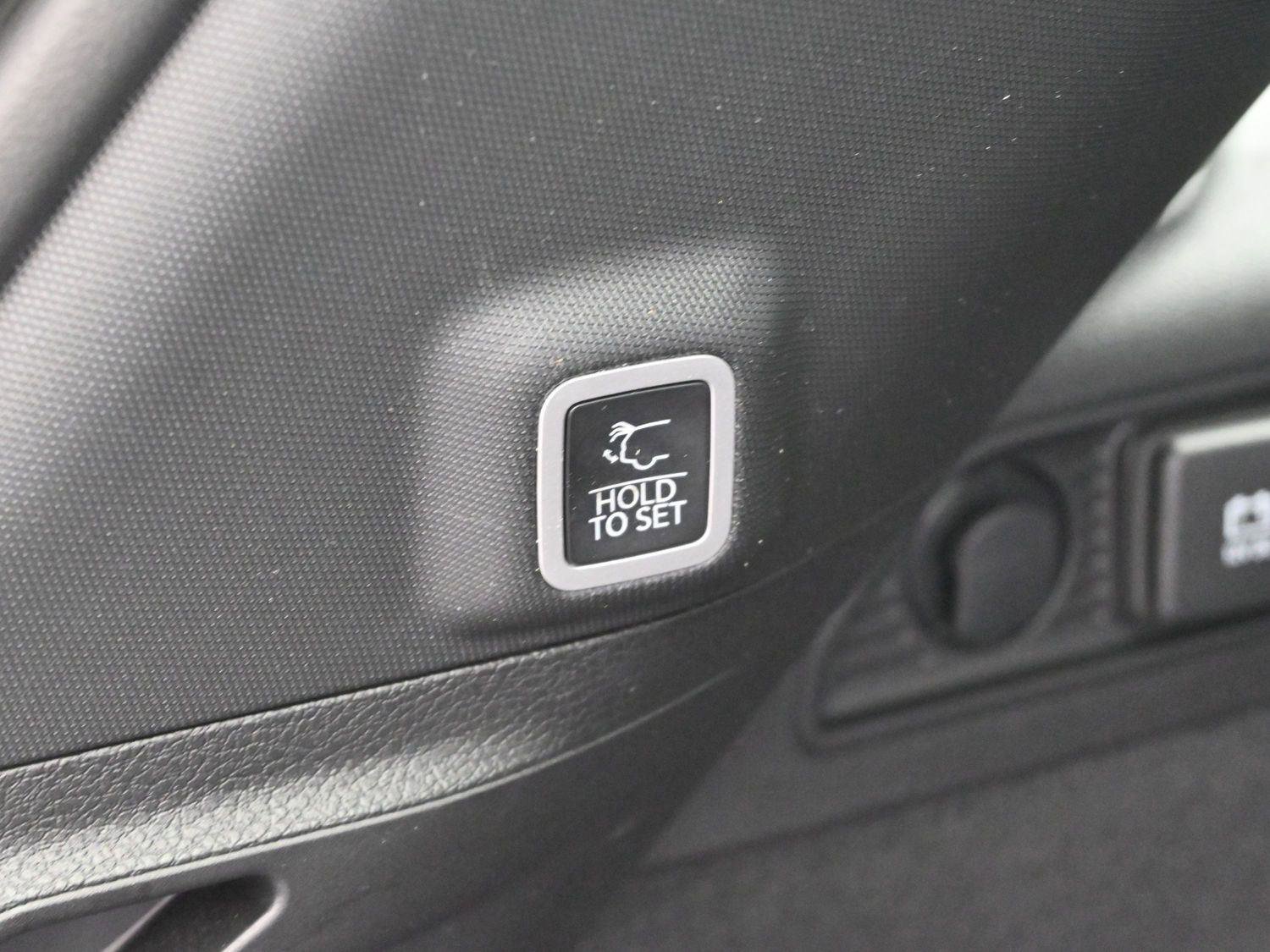 Used 2023 Jeep Grand Cherokee Summit w/ Adv Protech Group IV AWD/4WD image 11