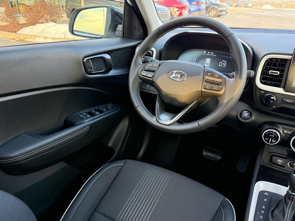 Used 2026 Hyundai Venue SEL image 10