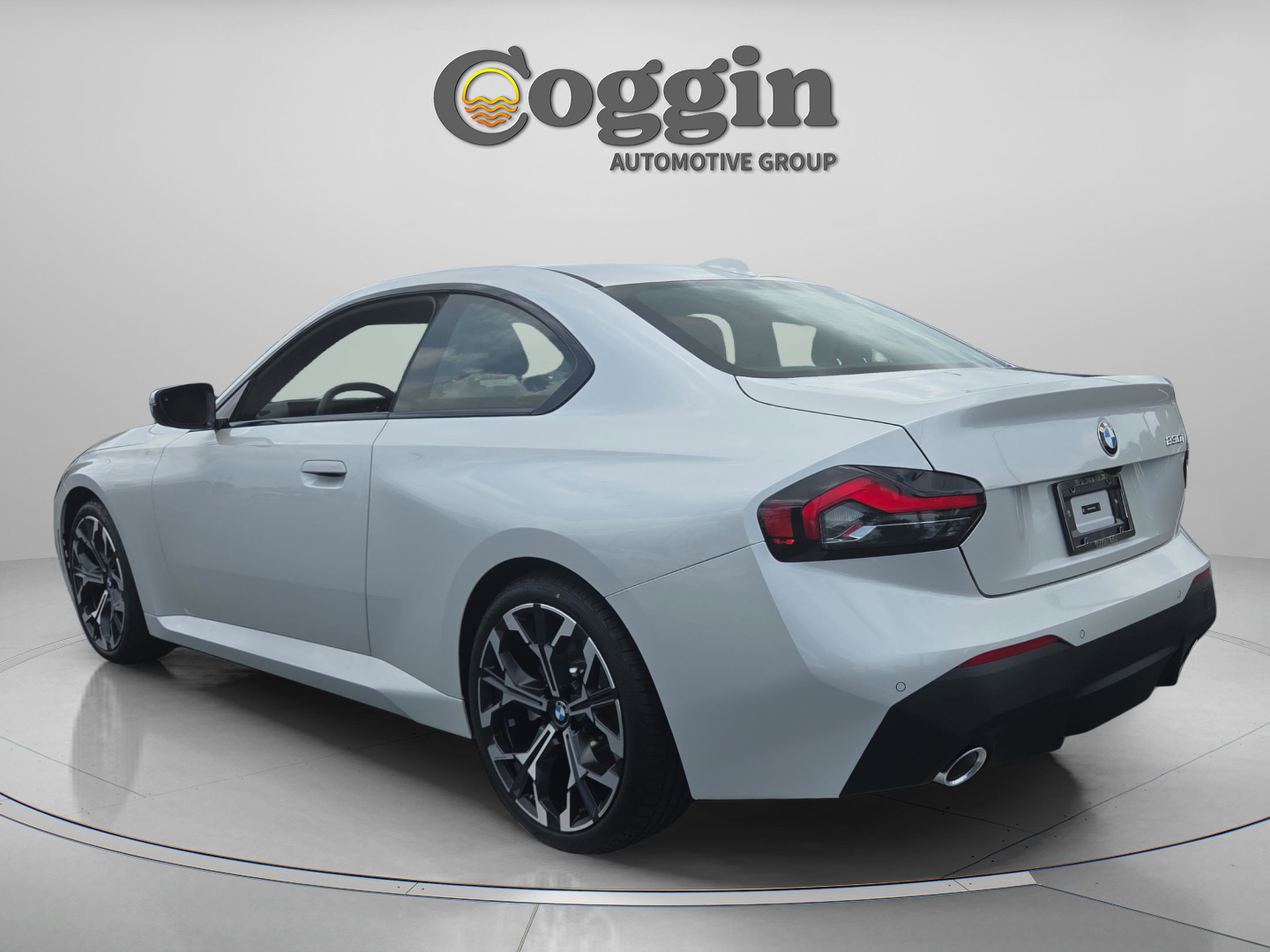 New 2026 BMW 230i Coupe w/ Convenience Package RWD image 3