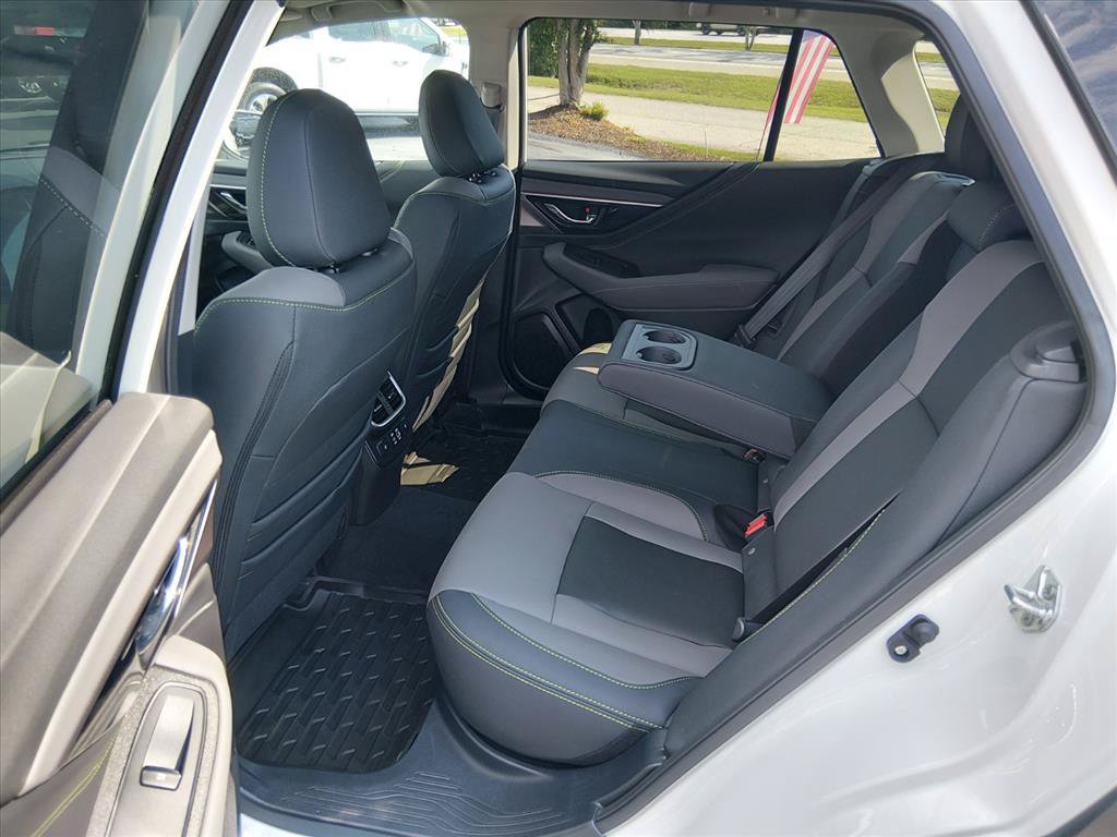 Used 2025 Subaru Outback Onyx Edition XT AWD/4WD image 16