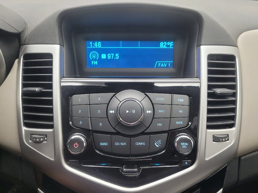 Used 2016 Chevrolet Cruze LS FWD image 25