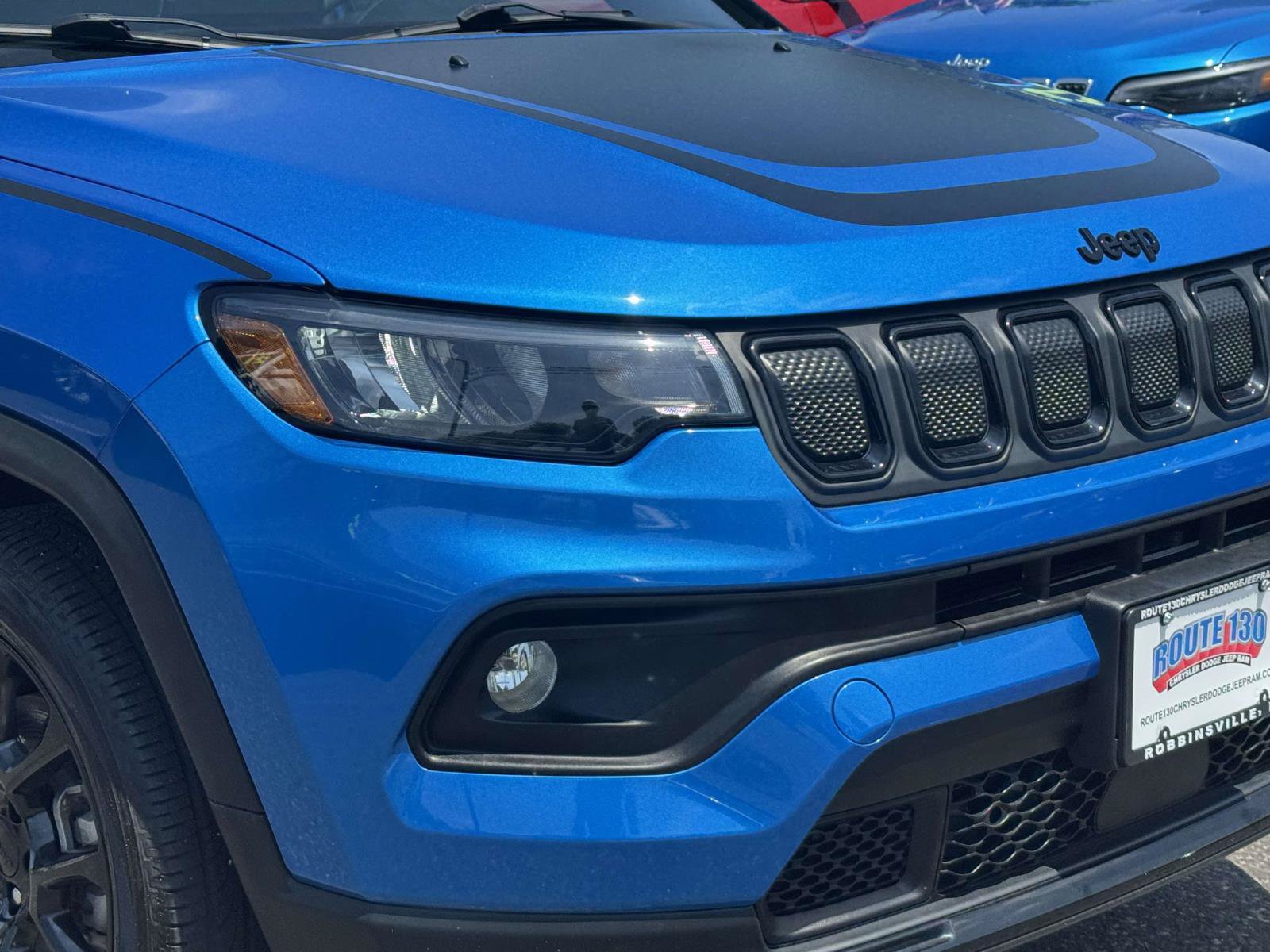 Used 2022 Jeep Compass Latitude AWD/4WD image 7