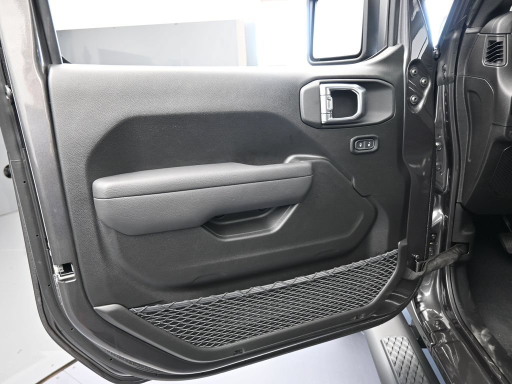 New 2026 Jeep Gladiator Sport AWD/4WD image 15