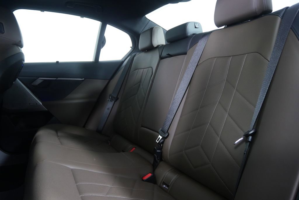 Certified 2026 BMW 530i image 15