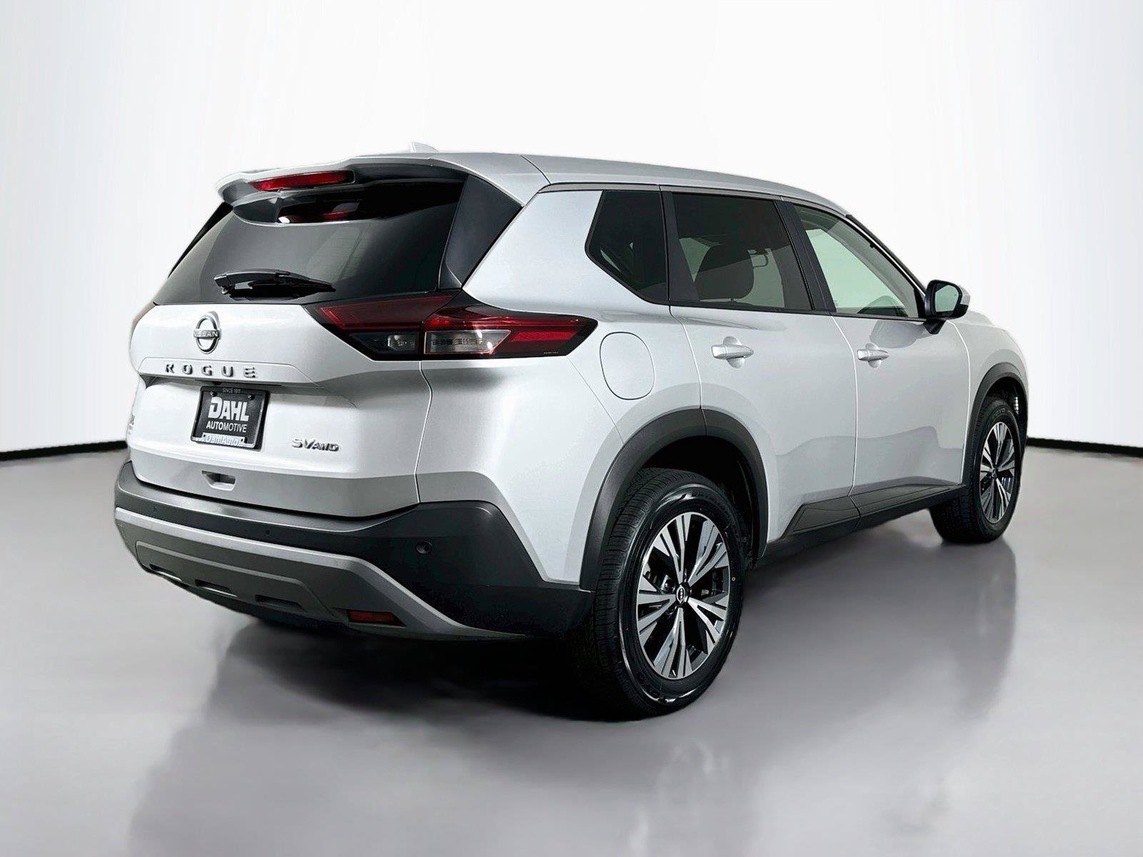 Used 2023 Nissan Rogue SV AWD/4WD image 13