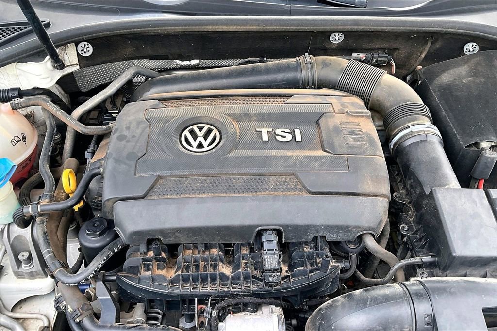 Used 2015 Volkswagen Passat 1.8T image 9