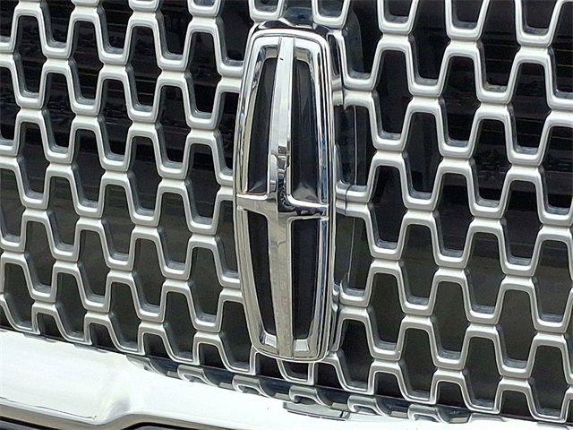 Used 2019 Lincoln MKZ Premiere image 29
