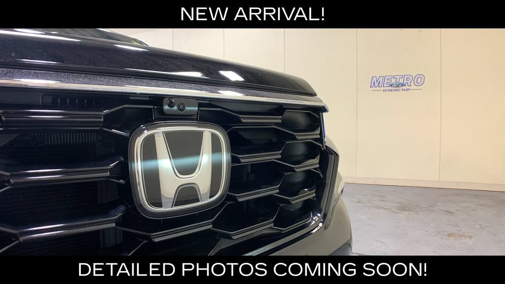 Used 2025 Honda Pilot Elite image 52