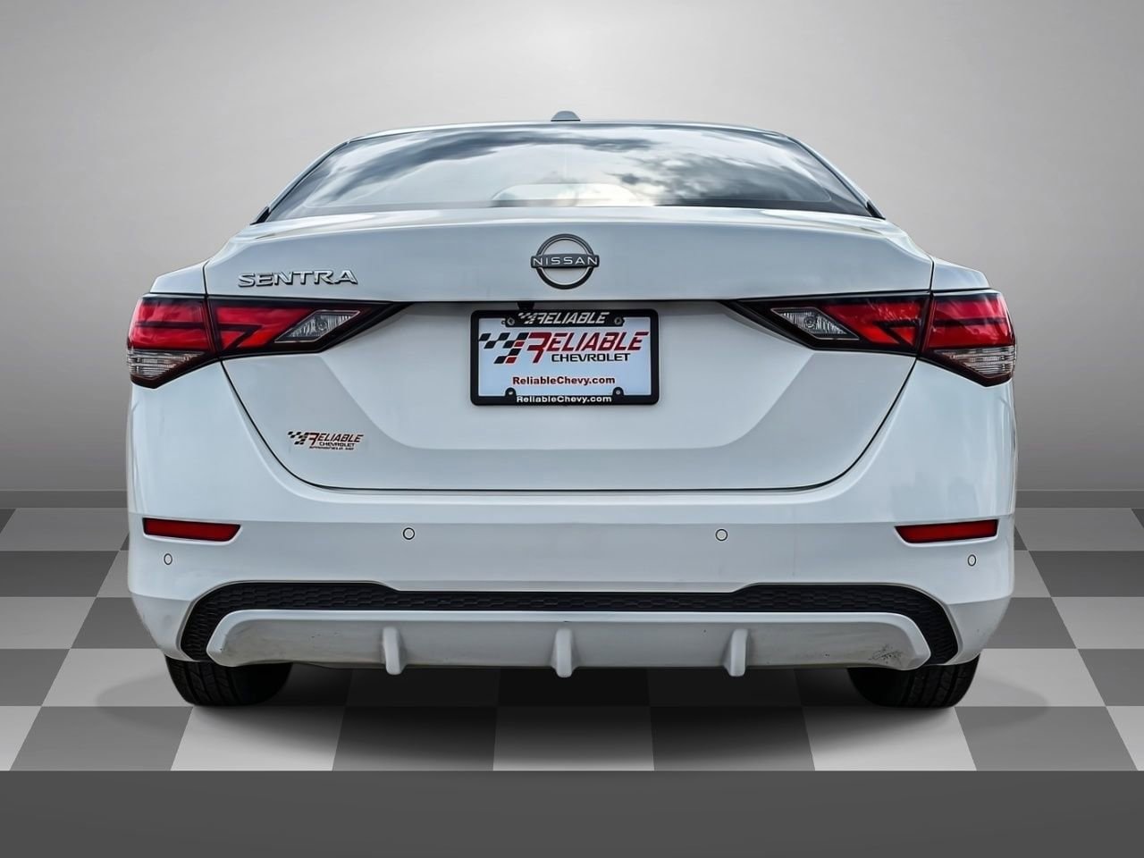 Used 2025 Nissan Sentra SV image 5