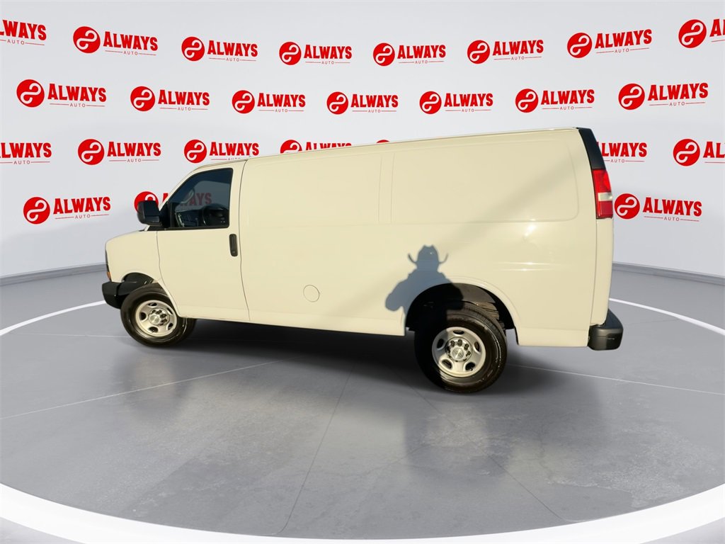 Used 2021 Chevrolet Express 2500 w/ Driver Convenience Package image 5