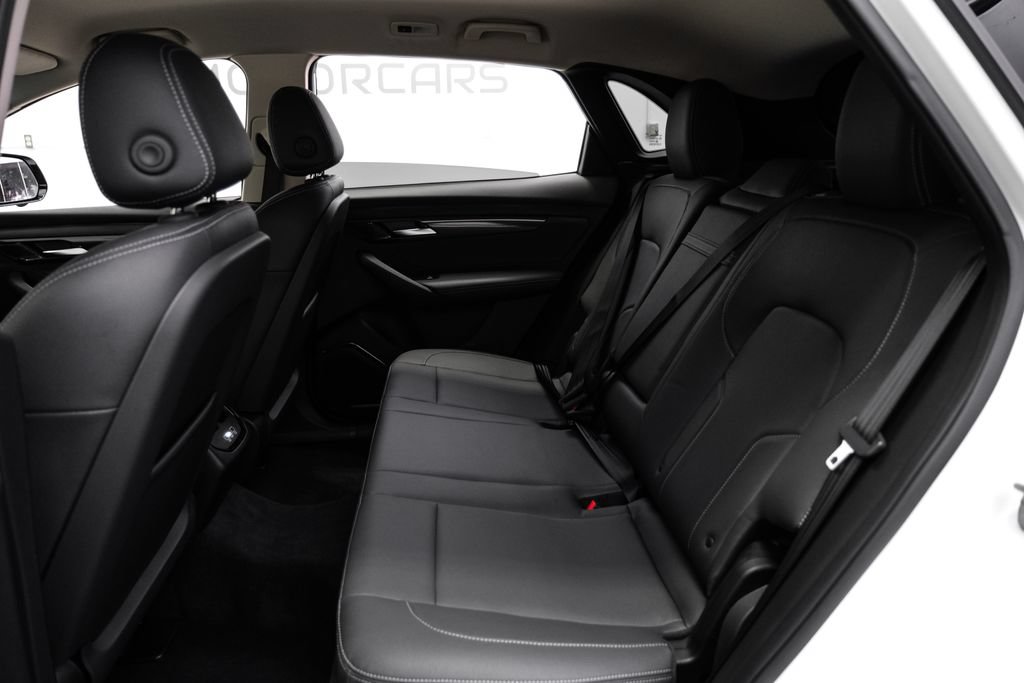 Used 2023 VinFast VF 8 Eco AWD/4WD image 40